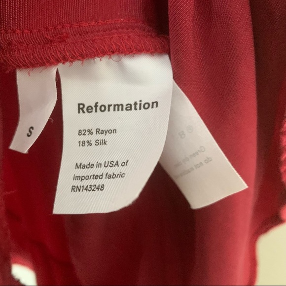 NWOT Reformation Polly Velvet Dress in Cherry Red - Picture 4 of 7